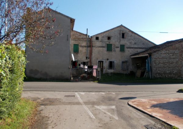 Asta immobiliare - Esecuzione 700/2011 - Lotto unico - (ASSET - Associazione Esecuzioni Immobili Treviso)