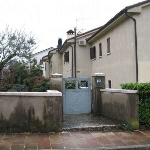 Asta immobiliare - Esecuzione 1074/2011 - Lotto unico - (ASSET - Associazione Esecuzioni Immobili Treviso)