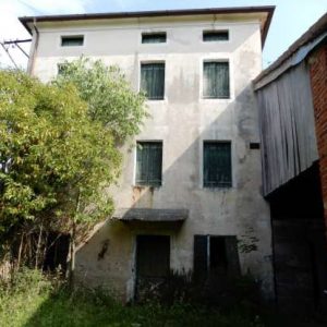 Asta immobiliare - Esecuzione 711/2013 - Lotto unico - (ASSET - Associazione Esecuzioni Immobili Treviso)