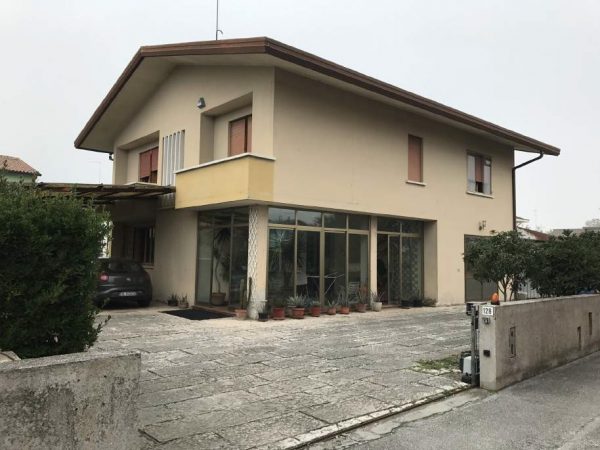 Asta immobiliare - Esecuzione 72/2014 - Lotto unico - (ASSET - Associazione Esecuzioni Immobili Treviso)