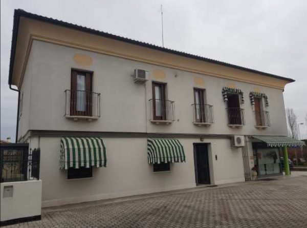Asta immobiliare - Esecuzione 593/2014 - Lotto unico - (ASSET - Associazione Esecuzioni Immobili Treviso)