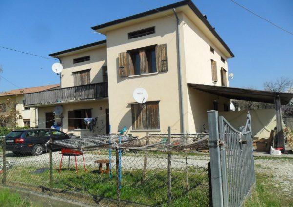 Asta immobiliare - Esecuzione 250/2016 - Lotto unico - (ASSET - Associazione Esecuzioni Immobili Treviso)